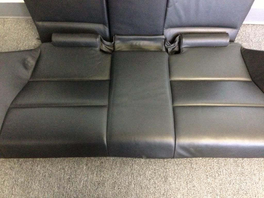 [Image: rearseat_zps53eb3e51.jpg]