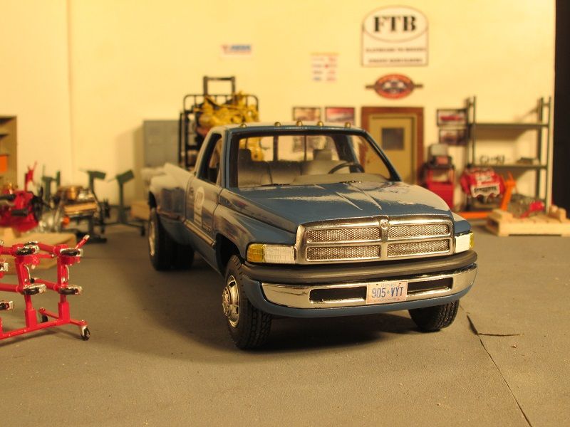 1995%20Dodge%20Ram%203500%202.jpg