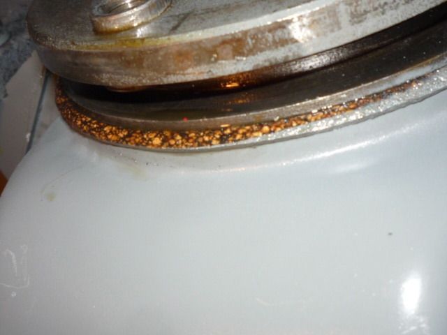 [Linked Image from i1176.photobucket.com]