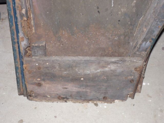 [Linked Image from i1176.photobucket.com]