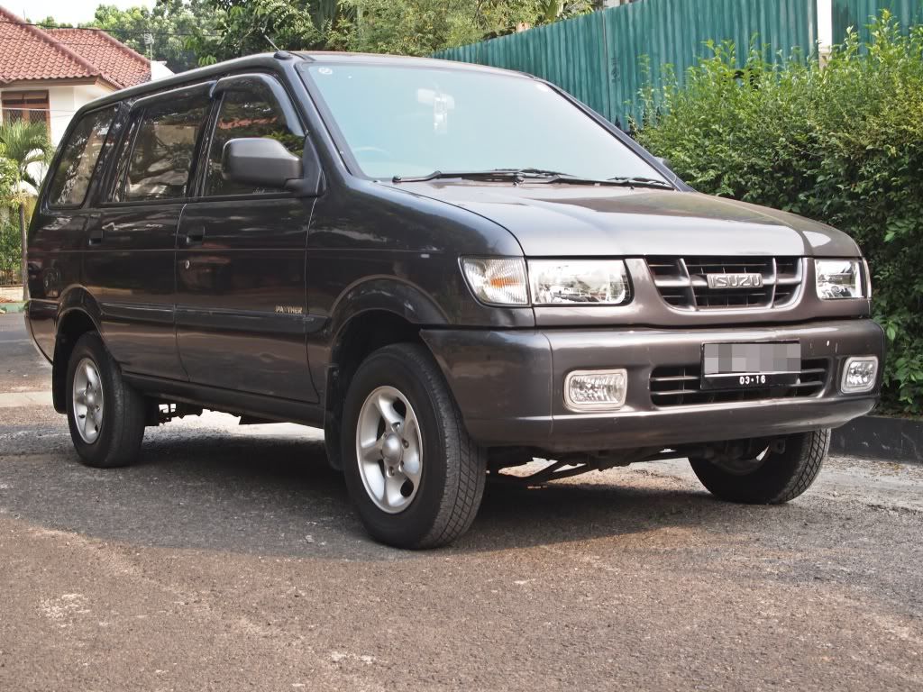 WTS Isuzu Panther LS 25 Turbo 2001 Km Rendah
