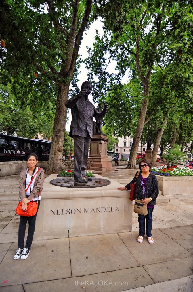 Nelson Mandela statue